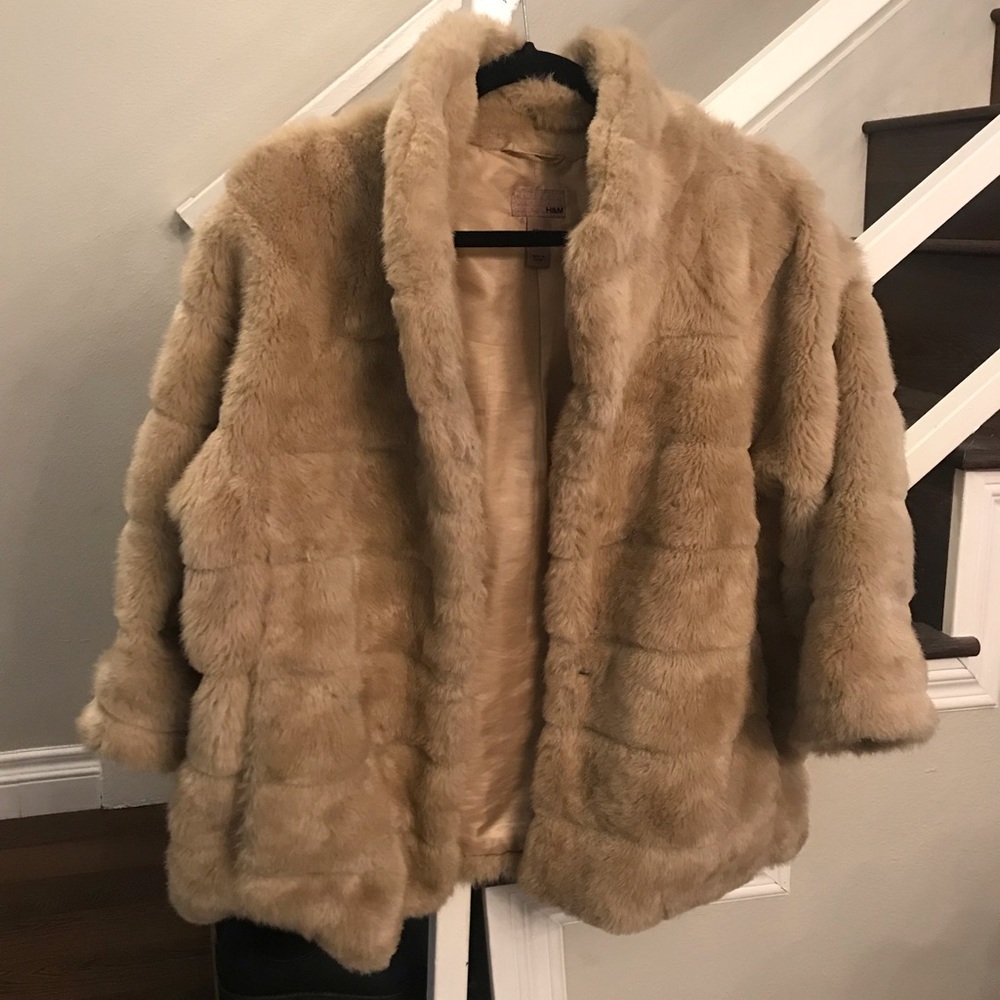 H&M Beige Faux Fur Coat